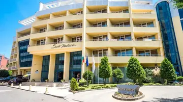 SUN PALACE