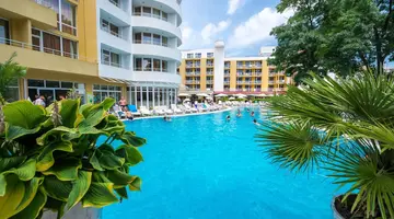 Sun Palace