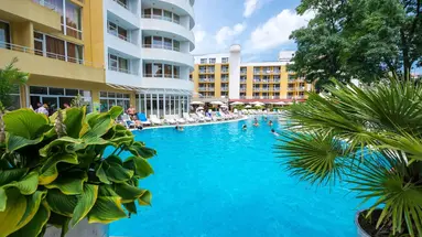 Sun Palace