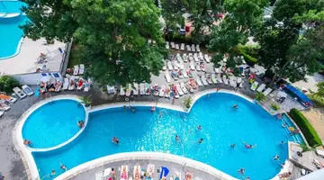 SUN PALACE