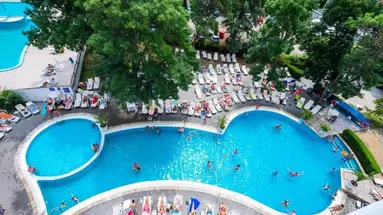 SUN PALACE
