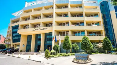 Sun Palace