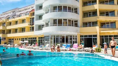 Sun Palace