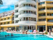 Sun Palace