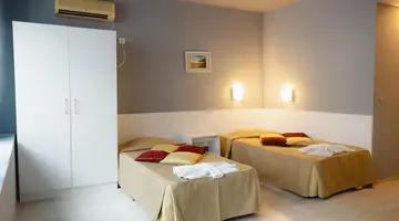 Sun Palace