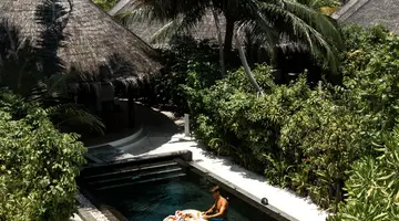 SUN SIYAM IRU FUSHI