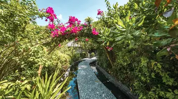 SUN SIYAM IRU FUSHI