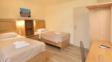 Sunbay Hotel