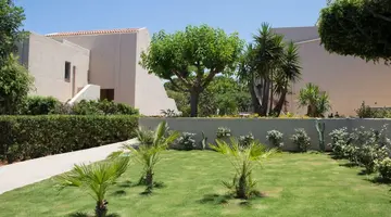 Sundance Apartments and Suites
