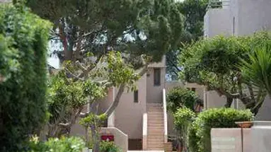 Sundance Apartments & Suites