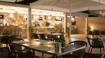 SUNDANCE APARTMENTS & SUITES