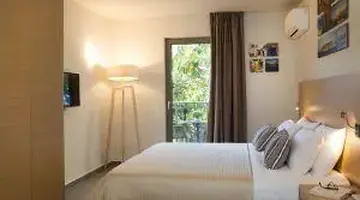 Sundance Apartments & Suites