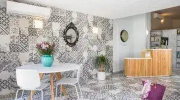 Sundance Apartments & Suites