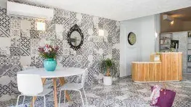 Sundance Apartments & Suites