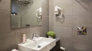 Sundance Apartments & Suites