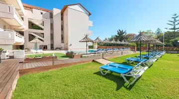 Sunday Hotel