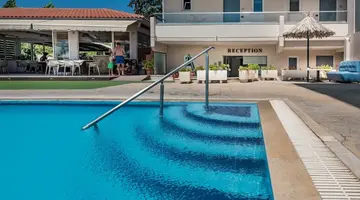 Sunday Hotel