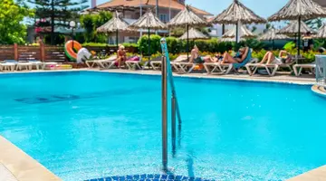 Sunday Hotel