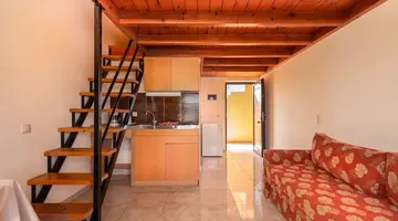 Sunday Hotel