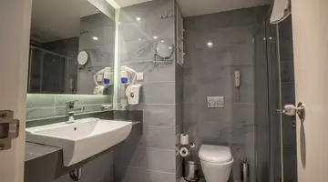 SUNMELIA BEACH RESORT HOTEL & SPA