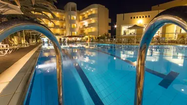 Sunny Bay Hotel - autohide noprices