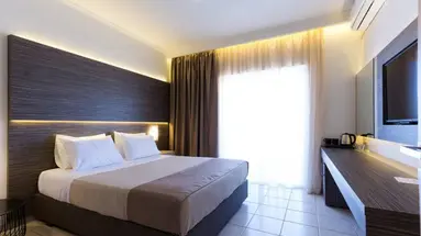 Sunny Bay Hotel - autohide noprices