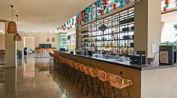 SUNNY BEACH CLUB (EX COOK'S CLUB)