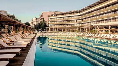 Sunny Beach Club