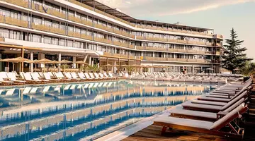 Sunny Beach Club