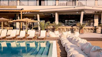 Sunny Beach Club