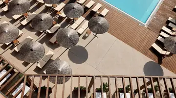SUNNY BEACH CLUB
