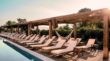 Sunny Beach Club