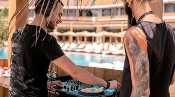 Sunny Beach Club