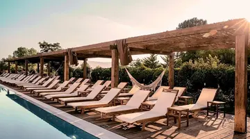 Sunny Beach Club