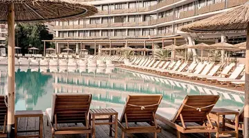 Sunny Beach Club