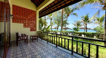 SUNNY BEACH RESORT & SPA