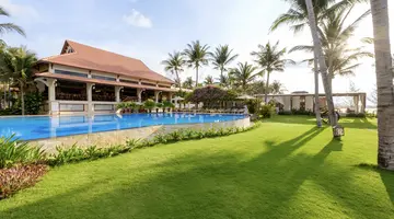 SUNNY BEACH RESORT & SPA