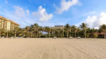 Sunny Beach Resort & Spa