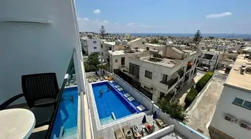 Sunny Blue Hotel