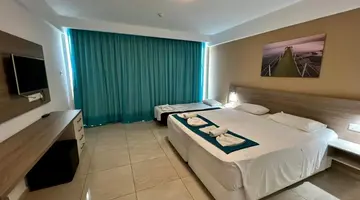 Sunny Blue Hotel
