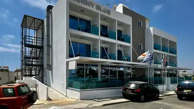 Sunny Blue Hotel