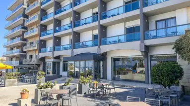 Sunny Coast Resort & Spa