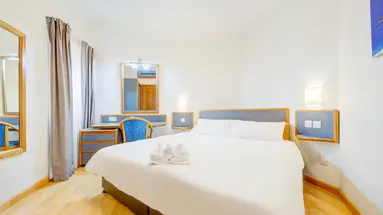 Sunny Coast Resort & Spa