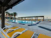 Sunny Coast Resort & Spa