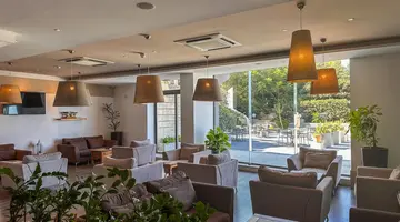 Sunny Coast Resort & Spa