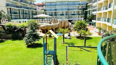 Sunny Day Club Hotel