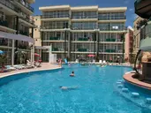 SUNNY DAY CLUB