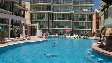SUNNY DAY CLUB