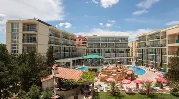 SUNNY DAY CLUB