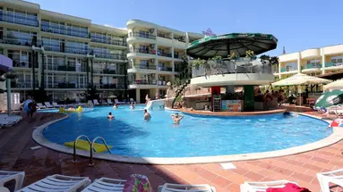 SUNNY DAY CLUB